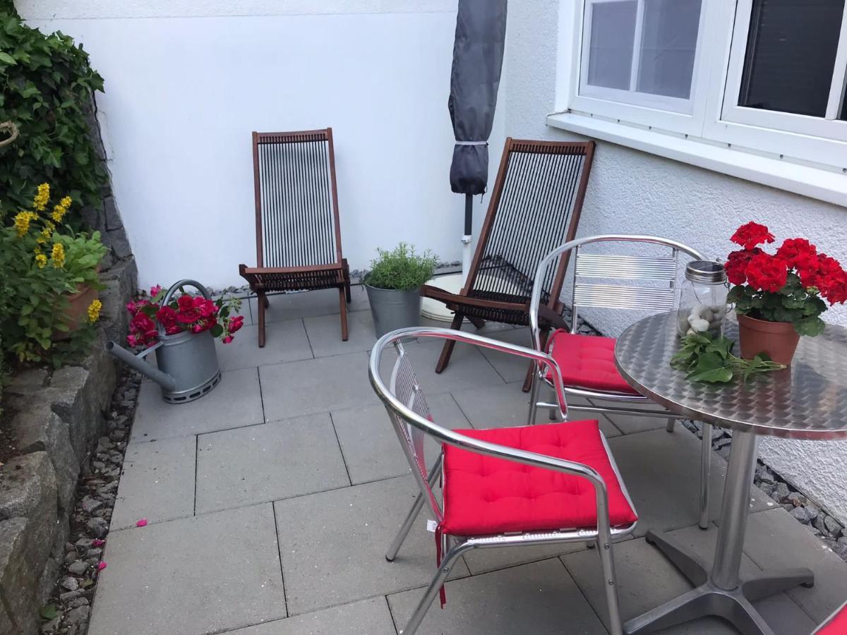 Modernes Apartment Mit Terrasse Und Highspeed Internet Zwischen Aalen Und Schwaebisch Gmuend Goggingen Exterior foto